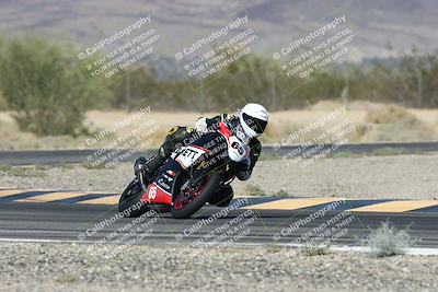 media/Oct-30-2025-Racers Edge (Thu) [[dabbdaf680]]/3-B Group/Session 5 (Turn 6)/